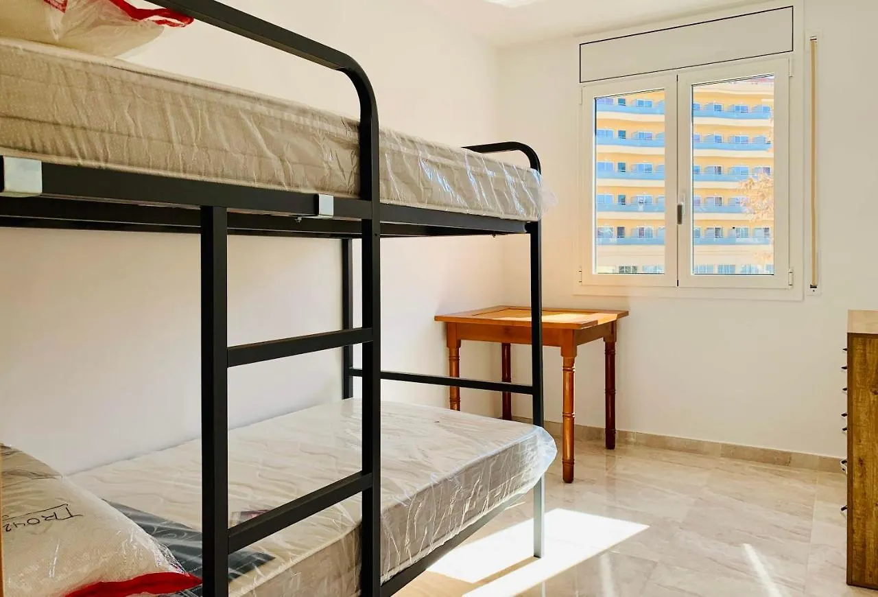 Home Avenida Salou 0*,  Spain